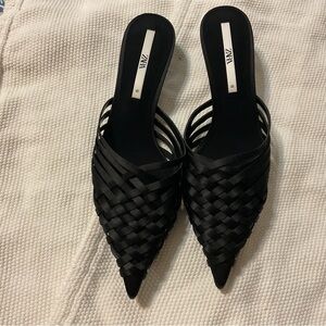 Zara Black Point Slide Heels Size  41 NWOT